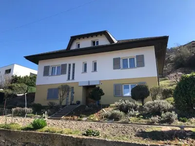 Das Gebäude in dem sich die Ferienwohnung befindet