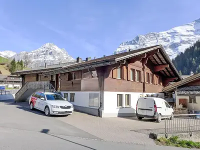 Ein allgemeiner Bergblick oder ein Berglick von der Ferienwohnung aus