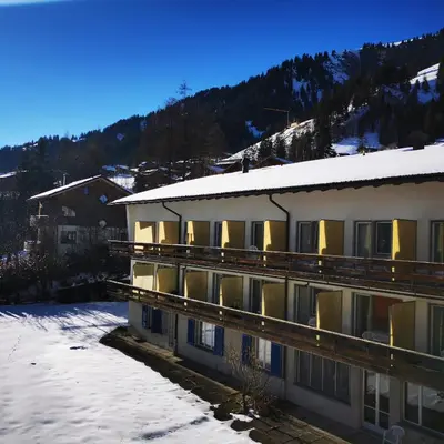 Ein allgemeiner Bergblick oder ein Berglick von der Ferienwohnung aus