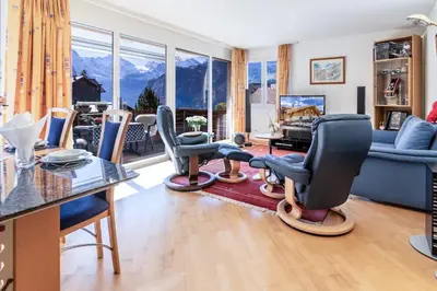 Ein Sitzbereich in der Unterkunft Chalet Hannegg 2