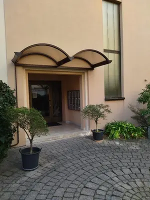 Eine Fassade oder ein Eingang zu Abschalten vom Alltag in Brissago