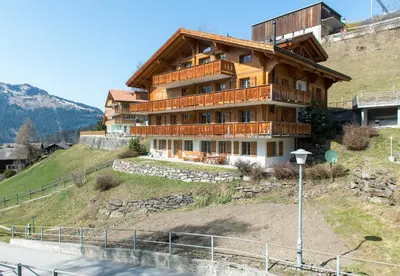 Ein allgemeiner Bergblick oder ein Berglick von der Ferienwohnung aus