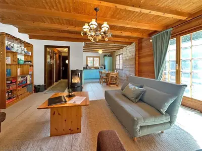 Ein Sitzbereich in der Unterkunft Chalet Albarose - Vercorin