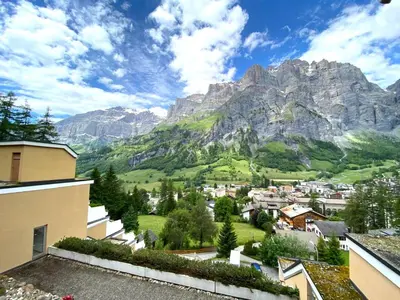 Ein allgemeiner Bergblick oder ein Berglick von der Ferienwohnung aus