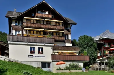 Das Gebäude in dem sich die Ferienwohnung befindet