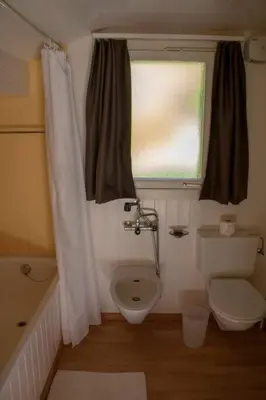 Ein Badezimmer in der Unterkunft Chalet Caroline