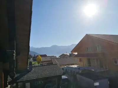 Ein allgemeiner Bergblick oder ein Berglick von der Ferienwohnung aus