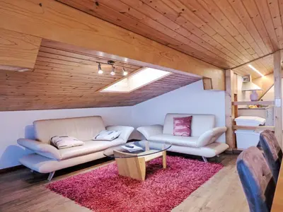 Ein Sitzbereich in der Unterkunft Apartment Brienz Sunset by Interhome