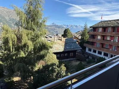 Ein allgemeiner Bergblick oder ein Berglick von der Ferienwohnung aus