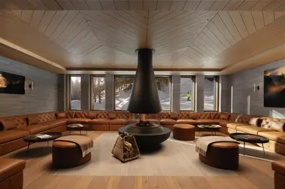 Ein Sitzbereich in der Unterkunft Six Senses Crans-Montana