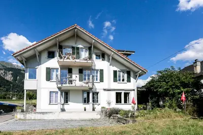 Das Gebäude in dem sich die Ferienwohnung befindet