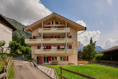 Das Gebäude in dem sich die Ferienwohnung befindet