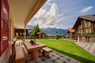 Ein allgemeiner Bergblick oder ein Berglick von der Ferienwohnung aus