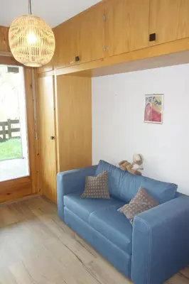 Ein Sitzbereich in der Unterkunft Oree du Bois OB D0 CALM apartment 6 pers