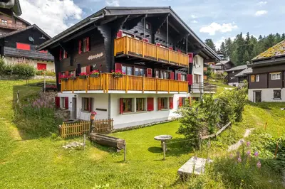 Das Gebäude in dem sich die Ferienwohnung befindet