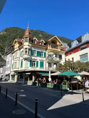 Ein allgemeiner Bergblick oder ein Berglick von der Ferienwohnung aus