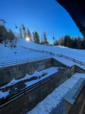Jolie appart cozy, Ski in Ski out im Winter