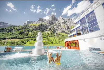 Der Swimmingpool an oder in der Nähe von Villa Octogon - Free Parking - Wii - SportArena