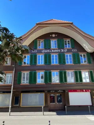 Das Gebäude in dem sich die Ferienwohnung befindet