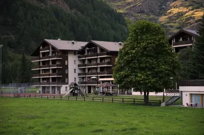 Ein allgemeiner Bergblick oder ein Berglick von der Ferienwohnung aus