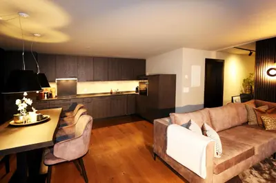 Küche/Küchenzeile in der Unterkunft Hollywood 1 - A luxury, comfortable and spacious apartment located directly on the slopes!