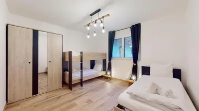 Ein Bett oder Betten in einem Zimmer der Unterkunft Spacious apartment - beautiful terrace with view