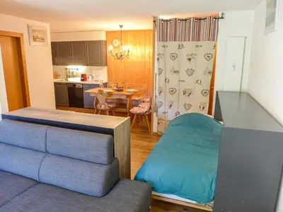 Küche/Küchenzeile in der Unterkunft Apartment Le Torrent 1 by Interhome