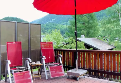 Ein allgemeiner Bergblick oder ein Berglick von der Ferienwohnung aus