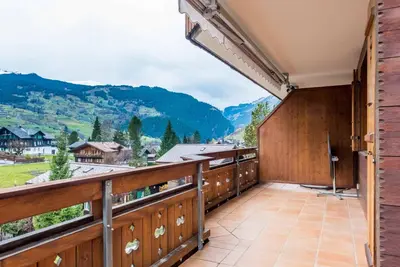 Ein allgemeiner Bergblick oder ein Berglick von der Ferienwohnung aus