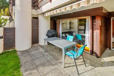 Ein Sitzbereich in der Unterkunft Superbe appartement avec parking couvert gratuit