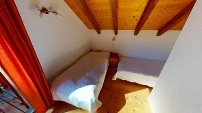 Ein Sitzbereich in der Unterkunft Tschuggen 11