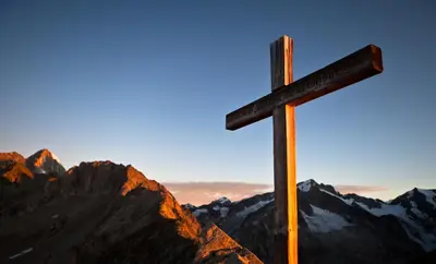 Ein allgemeiner Bergblick oder ein Berglick von der Ferienwohnung aus
