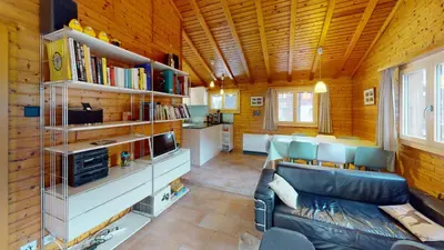 Ein Sitzbereich in der Unterkunft Ferienhaus Rehbock RB0