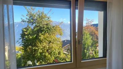 Ein allgemeiner Bergblick oder ein Berglick von der Ferienwohnung aus