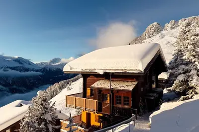 Ein allgemeiner Bergblick oder ein Berglick von des Chalets aus
