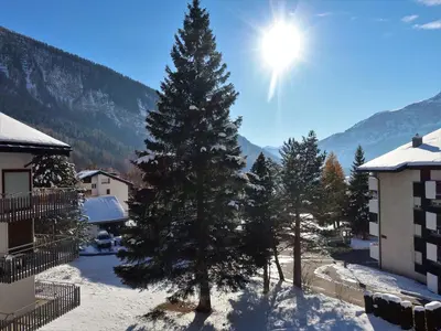 Ein allgemeiner Bergblick oder ein Berglick von der Ferienwohnung aus
