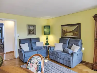 Ein Sitzbereich in der Unterkunft Apartment Bieri-Haus by Interhome