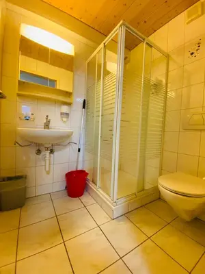 Ein Badezimmer in der Unterkunft Lake facing Studio