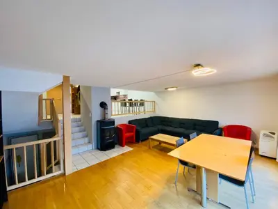 Ein Sitzbereich in der Unterkunft LakeSide Villa - 18