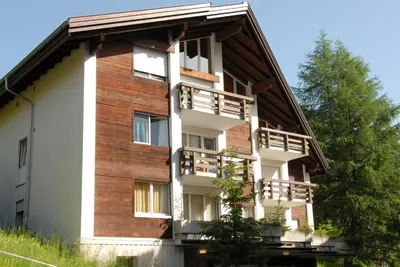Das Gebäude in dem sich die Ferienwohnung befindet