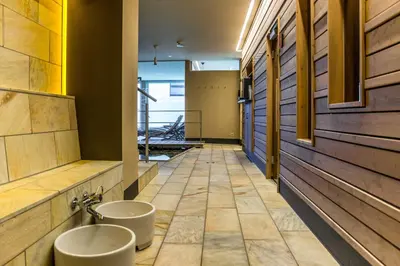 Ein Badezimmer in der Unterkunft Apartment Alpenrose 2.5 mit Mitbenutzung SPA & Wellness - GRIWA RENT AG
