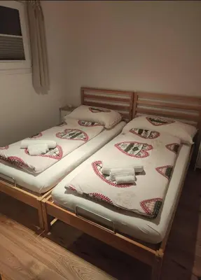 Ein Bett oder Betten in einem Zimmer der Unterkunft Chalet Matterhornsicht