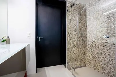 Ein Badezimmer in der Unterkunft Amara Apartment by HomeFlow