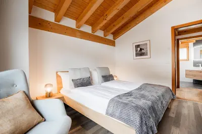 Ein Bett oder Betten in einem Zimmer der Unterkunft Zenith B Apartment by HomeFlow
