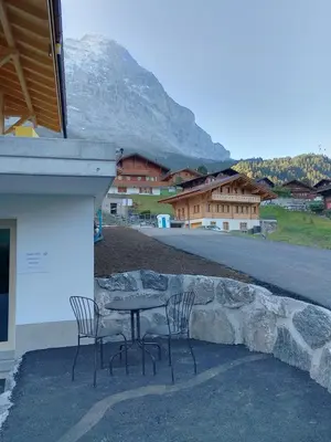 Ein allgemeiner Bergblick oder ein Berglick von der Ferienwohnung aus