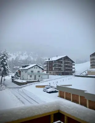 Spacious 3 Room Apartment - Family-Friendly - Central Leukerbad - Great Views im Winter