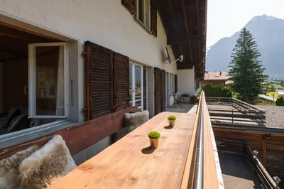 Ein allgemeiner Bergblick oder ein Berglick von der Ferienwohnung aus