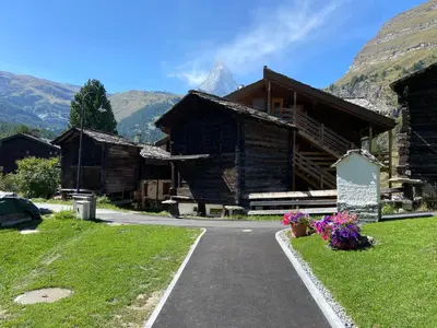 Ein allgemeiner Bergblick oder ein Berglick von der Ferienwohnung aus
